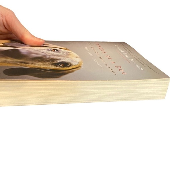 Inside of a Dog: What Dogs See, Smell, and Know - Picture 7 of 14